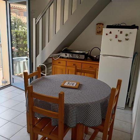 Maison Avec Terrasse Et Piscine Dans Residence A 6Min De La Plage Сент-Мари-ла-Мер Экстерьер фото