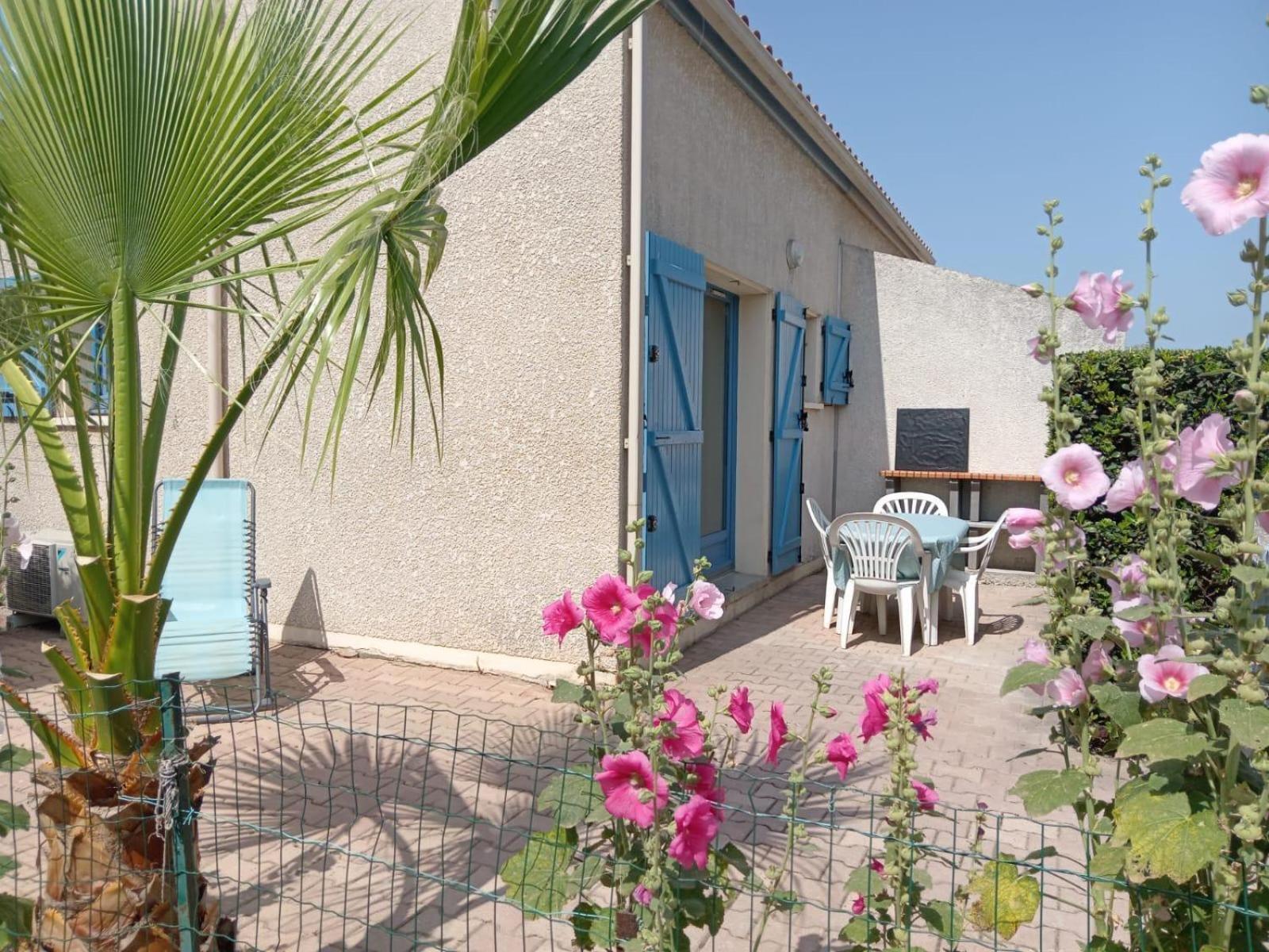 Maison Avec Terrasse Et Piscine Dans Residence A 6Min De La Plage Сент-Мари-ла-Мер Экстерьер фото